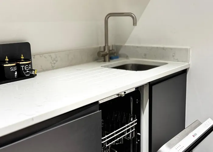 Royal Stay-leeds Centre *